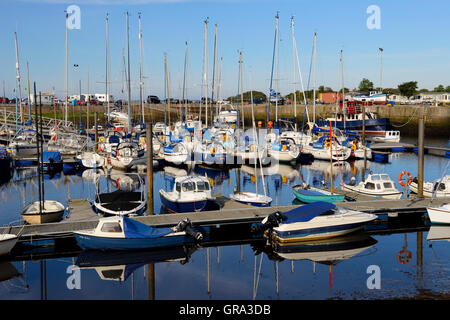 Hafen von Yachten in Nairn, Inverness-Shire, Highland, Schottland Stockfoto