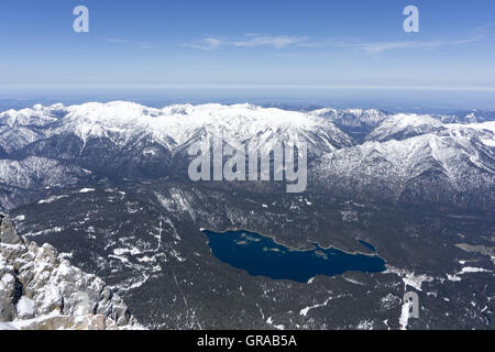 Blick von der Zugspitze auf See Eibsee, Grainau, obere Bayern, Bayern, Deutschland, Europa Stockfoto