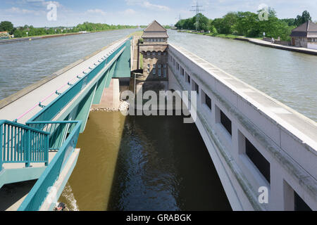 Minden Aquädukt, Wasserstraßenkreuz Minden, Minden, Nordrhein-Westfalen, Deutschland, Europa Stockfoto