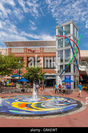 SILVER SPRING, MARYLAND, USA - Brunnen im Zentrum von Silver Spring. Stockfoto