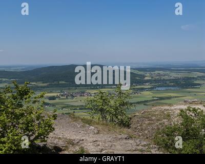 Blick vom Staffelberg Nordwesten auf Kloster Banz Stockfoto