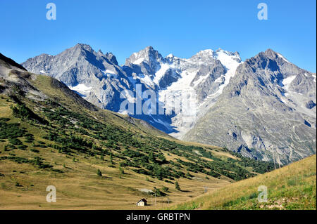 Blick zu den Gletschern am Pass Col Du Lautaret, Kreuzung der Route Des Grandes Alpes, Französische Alpen, Frankreich Stockfoto