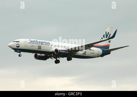 Boeing 737-800 mit der Registrierung D-Asxd von Sunexpress im Rhein-Main-Flughafen Frankfurt Fra, Deutschland Stockfoto