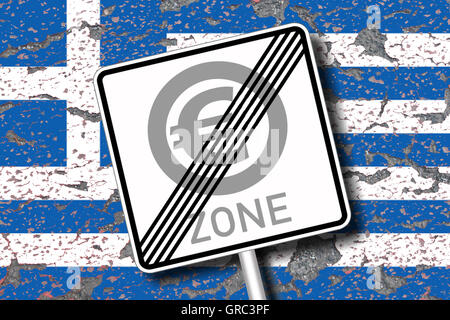 Erodieren griechische Flagge mit Traffic Sign Ende der Euro-Zone Stockfoto