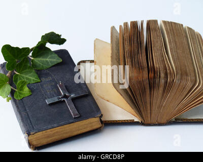 Die Bibel und Gesangbuch Stockfoto