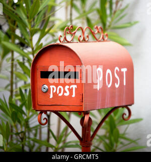 Stilvolle, individuelle Mailbox Stockfoto