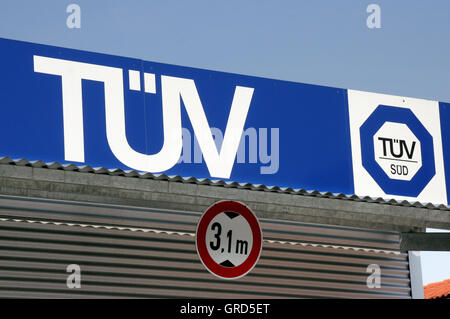 Plakette Tüv Süd Stockfoto