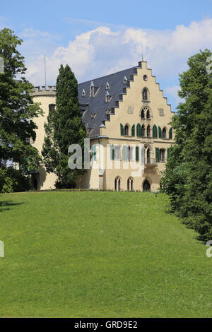 Rosenau Schloss umgeben von Natur, Roedental in der Nähe von Coburg, Oberfranken Stockfoto