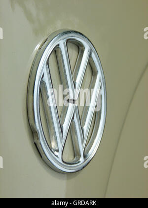 VW-Logo, Vw-Affäre, neue Verfassung Symbol Stockfoto