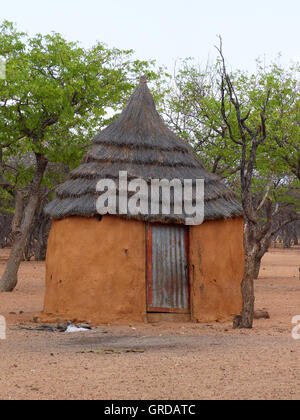 Wohn-Hütte auf der Himba Stockfoto