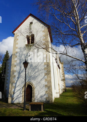 Kirche der Ortskern von 12. Jahrhundert, Rhinehesse Stockfoto