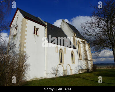 Kirche der Ortskern von 12. Jahrhundert, Rhinehesse Stockfoto