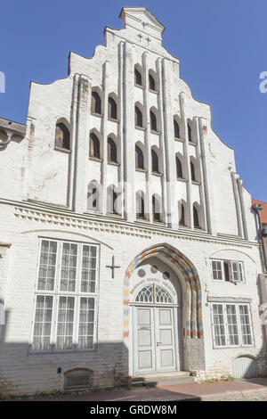 Weißen klassizistischen Haus einer Brauerei In Wismar Stockfoto