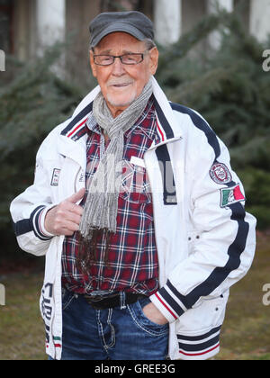 Schauspieler Herbert Köfer Front Auftritt In Schönebeck Elbe Stockfoto