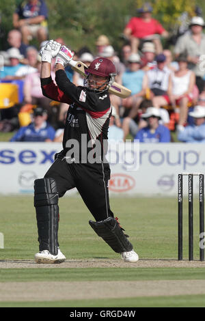 Marcus Trescothick von Somerset trifft - Essex Adler Vs Somerset - Clydesdale Bank CB40 Cricket auf Garon Park, Southend-on-Sea, Essex - 31.07.11 Stockfoto