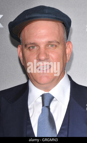 New York, NY-September 6: Mike O'Malley besucht die "Sully" New York Premiere in der Alice Tully Hall am 6. September 2016 in New York City. @John Palmer / Medien Punch Stockfoto