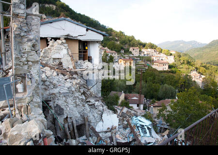 Europa, Italien, Marken, Pescara del Tronto Erdbeben vom 24. August 2016 Stockfoto