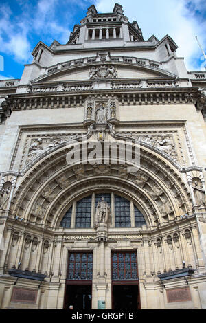 Victoria and Albert Museum, London, UK. 7. Sep, 2016. Victoria and Albert Museum. Sie sagen, Sie wollen eine Revolution? Aufzeichnungen und Rebellen 1966-70' Ausstellung erforscht die Ära definieren Bedeutung und Auswirkungen der Ende der 1960er Jahre auf Leben heute in einer voll immersiven und dramatische audiovisuelles Erlebnis. Die Ausstellung öffnet am Samstag 10. September bis 26. Februar 2017 für die Öffentlichkeit. Bildnachweis: Dinendra Haria/Alamy Live-Nachrichten Stockfoto