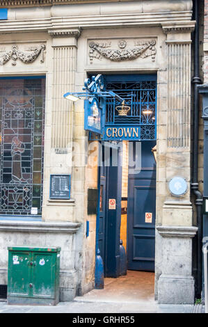 Außenseite des Crown Posada Pub, 31 Seiten, Newcastle-upon-Tyne, England Stockfoto