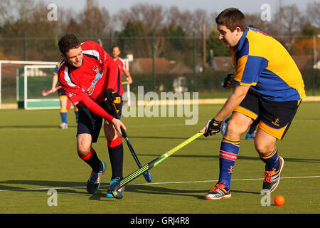 Upminster HC 3. XI Vs Chelmsford 3. XI, East Hockey League bei den Coopers Company und Coborn Schule, Upminster, England am 23.01.2016 Stockfoto