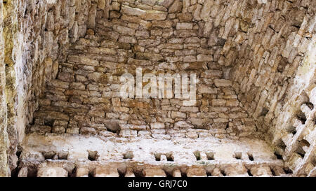 Eine Decke-Abschnitt des early17th Jahrhunderts Taubenschlag bei Penmon, Anglesey, Wales, UK Stockfoto