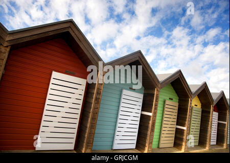 Bunte Strandhäuschen, Blyth, Northumberland Stockfoto