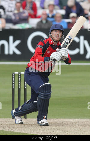Tim Phillips in Aktion für Essex - Essex Adler Vs Worcestershire Royals - Clydesdale Bank CB40 Gruppe A Cricket auf dem Ford County Ground, Chelmsford - 13.05.12 Wimper Stockfoto