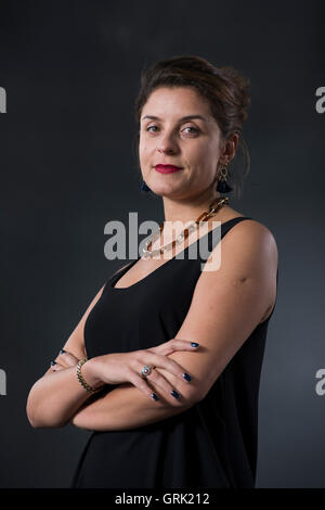 Englische Schriftstellerin und Schauspielerin Jessie Burton. Stockfoto