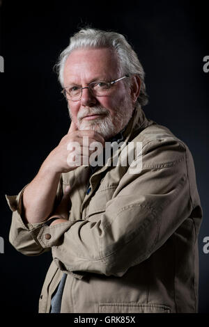 Schottisches Fernsehen Drehbuchautor, meistverkaufte Schriftsteller und Krimiautor Peter Mai. Stockfoto