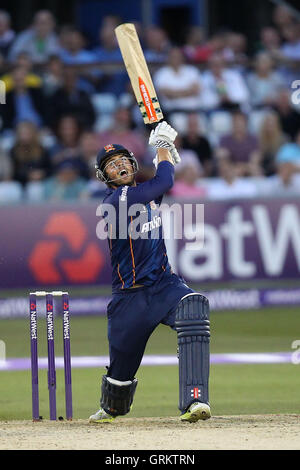 Ben Foakes von Essex Löcher eine Bowlingbahn Daniel Christian - Essex Adler Vs Middlesex Panthers - Natwest T20 Blast Cricket im Essex County Ground, Chelmsford - 20.06.14 Stockfoto