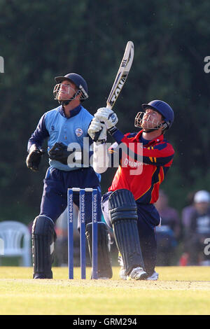 Tim Phillips trifft sechs Läufe für Essex - Derbyshire Falken Vs Essex Eagles - Yorkshire Bank YB40 Cricket am Highfield, Lauch-Kricket-Verein - 06.09.13 Stockfoto