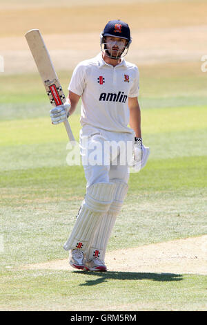 Jaik Mickleburgh von Essex feiert 150 Runs für seine Mannschaft - Essex CCC Vs Leicestershire CCC - LV County Championship Division zwei Cricket im Essex County Ground, Chelmsford - 19.07.13 Stockfoto