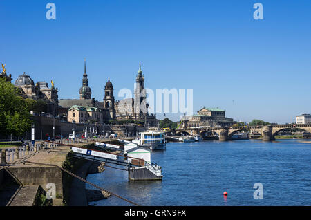 Historische Altstadt Uferpromenade der Stadt Dresden, Sachsen, Deutschland. Stockfoto