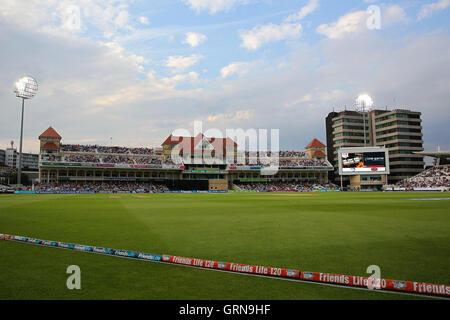 Gesamtansicht vor Spiel-Nottinghamshire verbietet Vs Essex Adler Freunde Leben T20 Cricket im Viertelfinale an der Nottingham Trent Bridge - 08.08.13 Stockfoto