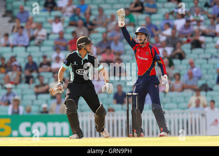 James Foster von Essex plädiert für das Wicket Zafar Ansari - Surrey Löwen Vs Essex Eagles - Yorkshire Bank YB40 Cricket am Kia Oval, Kennington, London - 08.02.13 Stockfoto