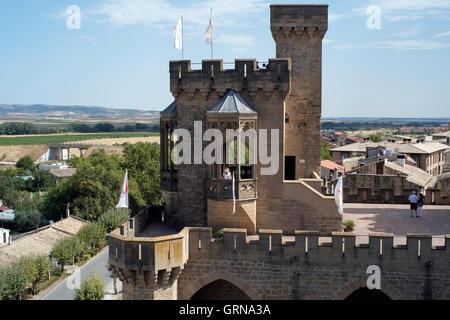 Die Burg von Olite ist 27. August 2016 in Olite, Spanien gesehen. Copyright Foto John Voos Stockfoto