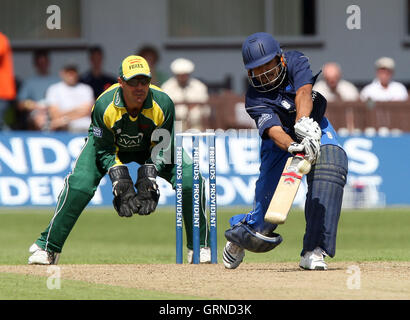 Ravinder Bopara Partituren 200 Läufe für Essex zu seinem Team ins Halbfinale - Leicestershire Foxes Vs Essex Adler - Freunde Provident Trophy Viertelfinal-Grace Road, Leicester - 06.04.08 Stockfoto