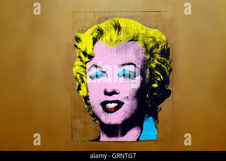 Gold Marilyn Monroe 1962 von Andy Warhol im Museum of Modern Art (MoMA). New York City, USA Stockfoto