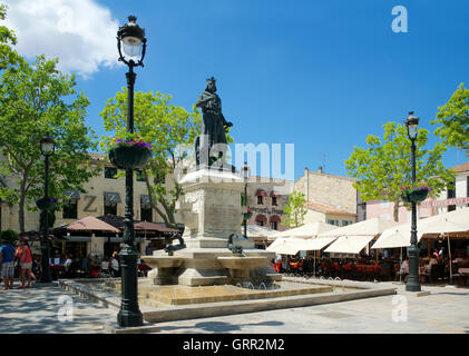 Platzieren Sie Saint Louis Aigues-Mortes Languedoc-Roussillon Frankreich Stockfoto