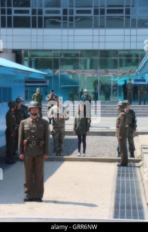 DMZ von der nordkoreanischen Seite Stockfoto