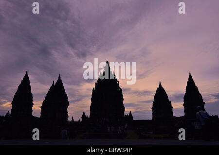 Candi Prambanan oder Candi Rara Jonggrang ist ein 9. Jahrhundert Hindutempel Verbindung in Zentraljava, Indonesien, Stockfoto