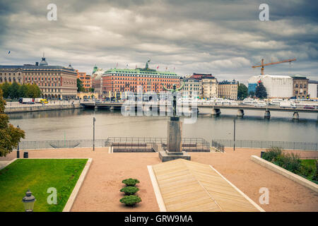 Böschung im zentralen Teil von Stockholm. Stockfoto