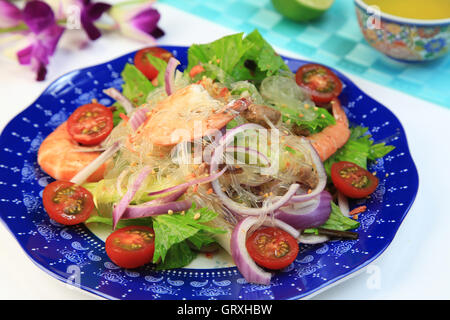 Yam Woon Sen (würzige Glas Nudelsalat) Stockfoto