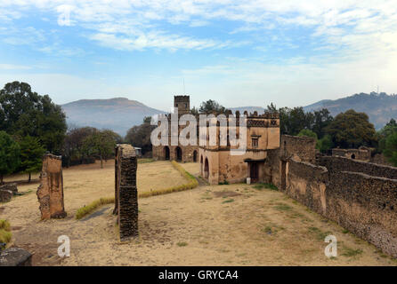 Die Ruinen des Fasil Ghebbi (königliche Gehege) in Gondar, Äthiopien. Stockfoto