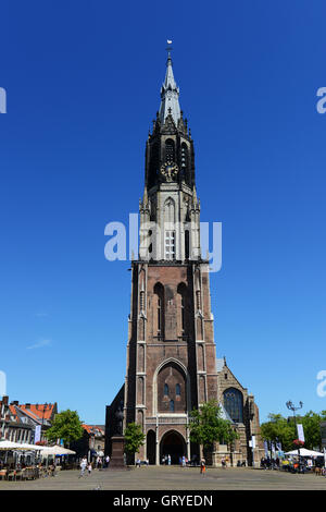 Die Kirche (Nieuwe Kerk) in Delft Niederlande liegt am Marktplatz (Delft Hauptplatz). Stockfoto