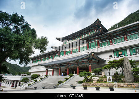 Chungcheongbuk-Do, Südkorea - 29. August 2016: Guinsa Tempel in Sobaek Berge, Südkorea Stockfoto