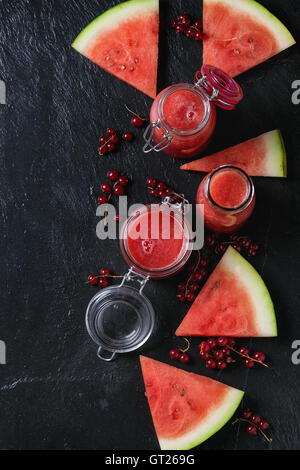 Wassermelone und rote Johannisbeere smoothie Stockfoto