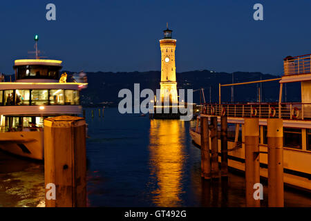 Neuer Leuchtturm, erbaut im Jahre 1856 in Lindau am Bodensee, Bodensee, Schwaben, Bayern, Deutschland, Europa Stockfoto