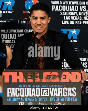 Beverly Hills ca. 8. Sep, 2016. Die zwei-Teilung Boxweltmeister Jessie Vargas spricht auf einer Pressekonferenz auf seinen bevorstehenden Kampf mit Manny Pacquiao Donnerstag. Die beiden kämpfen um die Meisterschaft im Weltergewicht im Thomas & Mac in Las Vegas NV 5. Nov. Foto von gen BlevinsLA täglich NewsZumaPress Credit: gen Blevins/ZUMA Draht/Alamy Live News Stockfoto