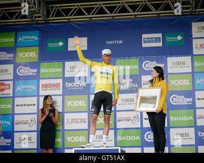 Haytor Dartmoor, UK. 9. September 2016. Abschluss der Sidmouth Haytor Etappe der Tour of Britain Steve Cummings Team Dimensionsdaten geht in das gelbe Trikot des Gesamtführenden Credit: Anthony Collins/Alamy Live News Stockfoto